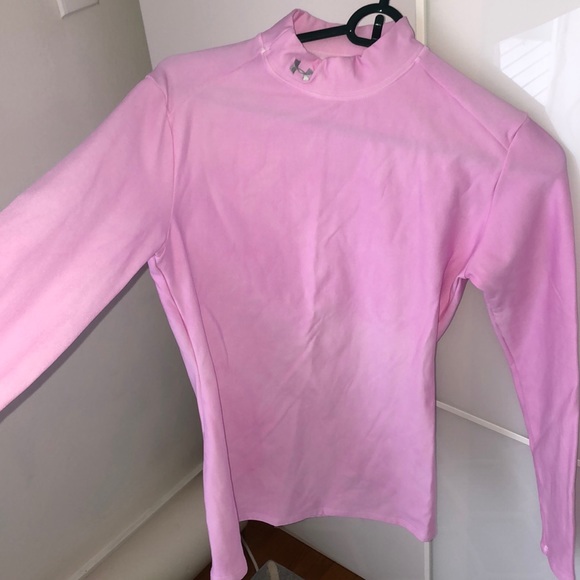 Under Armour top - Picture 3 of 8